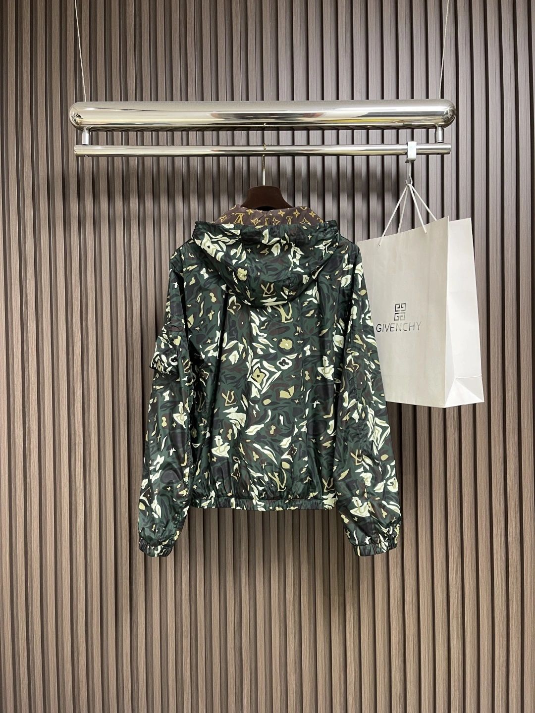 & wg.luxury- 8V reversible oversize item:E-F026H1934